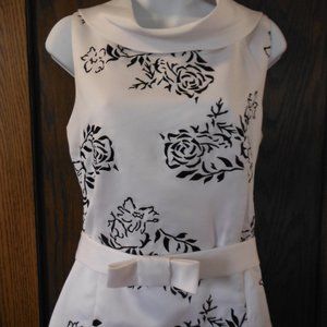 Sleeveless Evening Boatneck Blouse